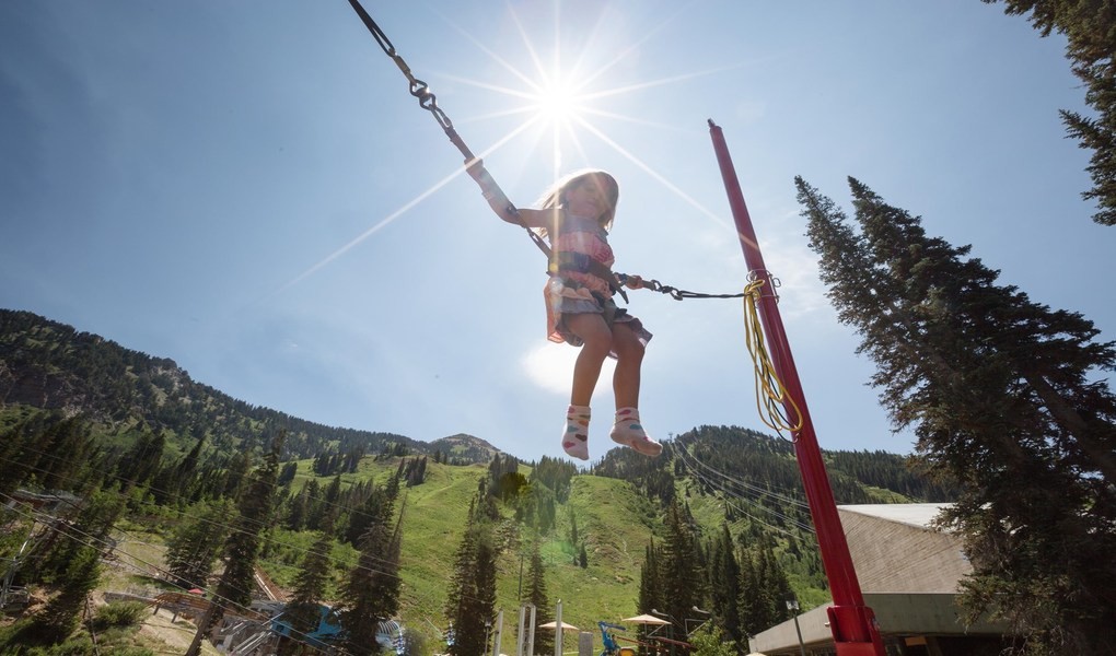 BUNGEE TRAMPOLINE